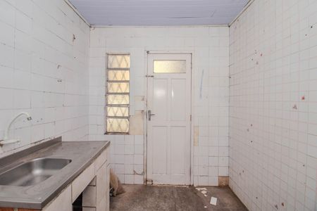 Casa à venda com 50m², 2 quartos e 2 vagas Casa à venda com 50m², 2 quartos e 2 vagasCozinha