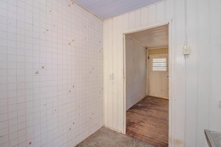 Casa à venda com 50m², 2 quartos e 2 vagas Casa à venda com 50m², 2 quartos e 2 vagasCozinha