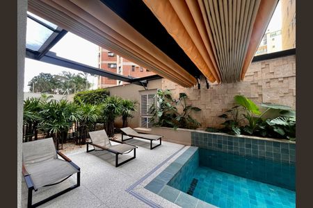 Apartamento à venda com 49m², 1 quarto e 2 vagas Apartamento à venda com 49m², 1 quarto e 2 vagasÁrea comum - Piscina