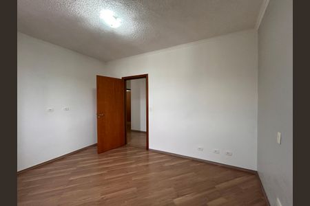 Casa à venda com 330m², 4 quartos e 4 vagas Casa à venda com 330m², 4 quartos e 4 vagasQuarto 1