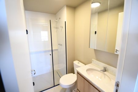 Apartamento à venda com 98m², 2 quartos e 2 vagasBanheiro 1