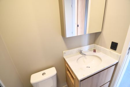 Apartamento à venda com 98m², 2 quartos e 2 vagasBanheiro 1
