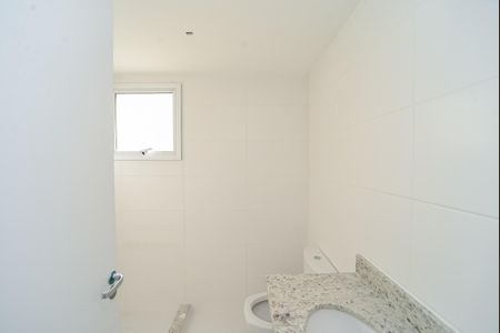 Apartamento à venda com 82m², 2 quartos e 2 vagasBanheiro da Suíte 2