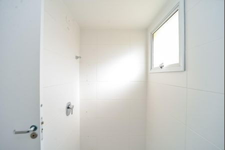 Apartamento à venda com 82m², 2 quartos e 2 vagasBanheiro da Suíte 2