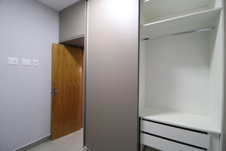 Apartamento para alugar com 65m², 2 quartos e 1 vagaQuarto