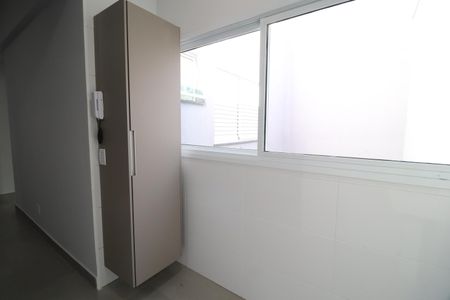 Apartamento para alugar com 65m², 2 quartos e 1 vagaÁrea de Serviço