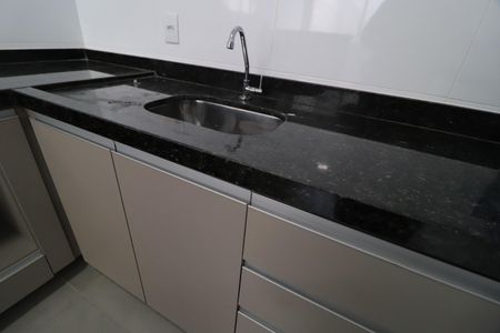 Apartamento para alugar com 65m², 2 quartos e 1 vagaCozinha