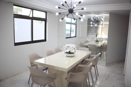 Apartamento à venda com 383m², 5 quartos e 4 vagasSala