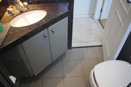 Apartamento à venda com 383m², 5 quartos e 4 vagasBanheiro 3