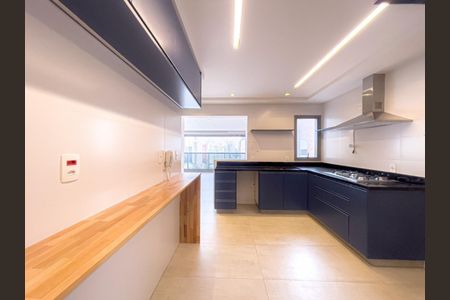 Apartamento à venda com 192m², 3 quartos e 4 vagas