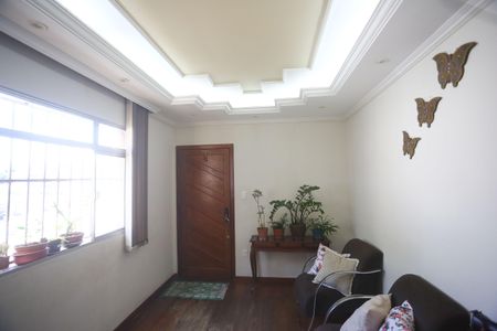 Apartamento à venda com 92m², 2 quartos e 1 vaga Apartamento à venda com 92m², 2 quartos e 1 vagaSala