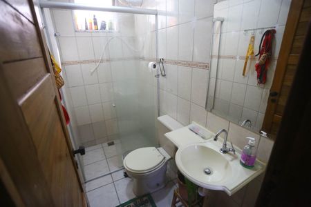 Apartamento à venda com 92m², 2 quartos e 1 vaga Apartamento à venda com 92m², 2 quartos e 1 vagaBanheiro Social