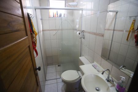 Apartamento à venda com 92m², 2 quartos e 1 vaga Apartamento à venda com 92m², 2 quartos e 1 vagaBanheiro Social