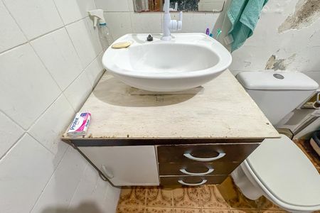 Casa à venda com 360m², 1 quarto e 1 vaga Casa à venda com 360m², 1 quarto e 1 vagaBanheiro