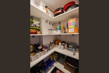 Apartamento à venda com 103m², 3 quartos e 3 vagas Apartamento à venda com 103m², 3 quartos e 3 vagasDespensa