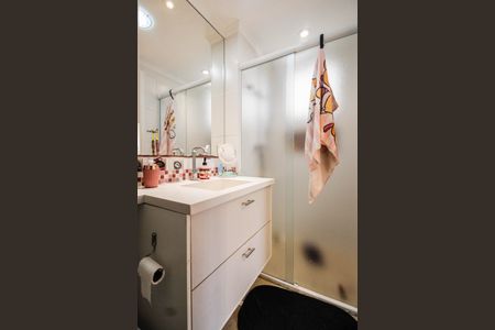 Apartamento à venda com 103m², 3 quartos e 3 vagas Apartamento à venda com 103m², 3 quartos e 3 vagasBanheiro Suíte 2