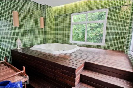 Apartamento à venda com 103m², 3 quartos e 3 vagas Apartamento à venda com 103m², 3 quartos e 3 vagasSpa