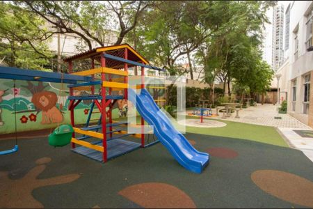 Apartamento à venda com 103m², 3 quartos e 3 vagas Apartamento à venda com 103m², 3 quartos e 3 vagasÁrea comum - Playground