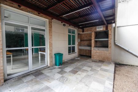 Apartamento à venda com 103m², 3 quartos e 3 vagas Apartamento à venda com 103m², 3 quartos e 3 vagasÁrea comum - Churrasqueira