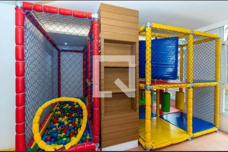 Apartamento à venda com 103m², 3 quartos e 3 vagas Apartamento à venda com 103m², 3 quartos e 3 vagasÁrea comum - Brinquedoteca