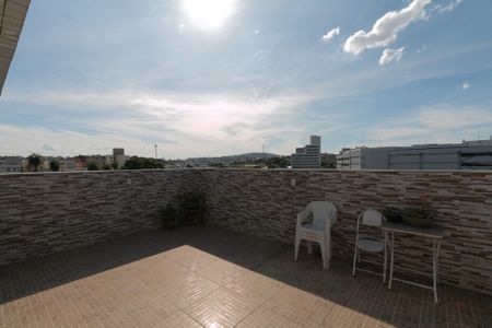 Apartamento à venda com 94m², 2 quartos e 1 vaga