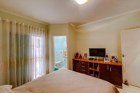 Casa à venda com 250m², 5 quartos e 3 vagasSuíte