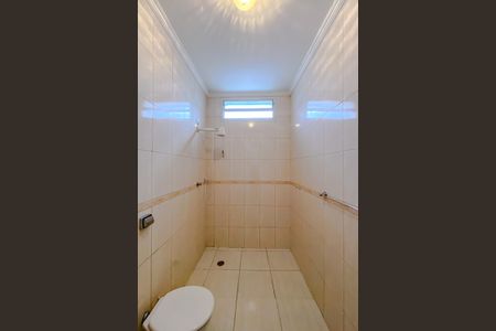 Casa à venda com 250m², 5 quartos e 3 vagasBanheiro (Casa 2)