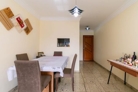 Apartamento à venda com 89m², 3 quartos e 1 vaga Apartamento à venda com 89m², 3 quartos e 1 vagaSala