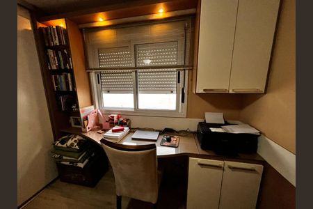 Casa de condomínio para alugar com 177m², 4 quartos e 2 vagasQuarto 1