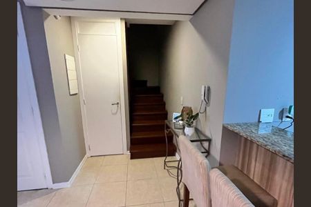 Casa de condomínio para alugar com 177m², 4 quartos e 2 vagasSala