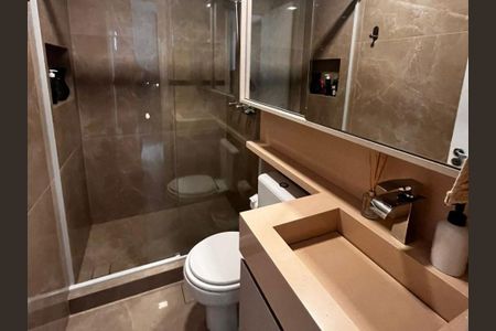 Casa de condomínio para alugar com 177m², 4 quartos e 2 vagasBanheiro Social