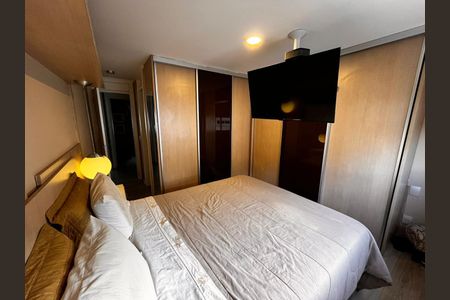 Casa de condomínio para alugar com 177m², 4 quartos e 2 vagasSuíte 