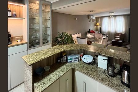 Casa de condomínio para alugar com 177m², 4 quartos e 2 vagasCozinha