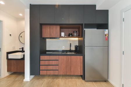 Sala - Cozinha Integrada de apartamento para alugar com 1 quarto, 31m² em Jardim das Acacias, São Paulo