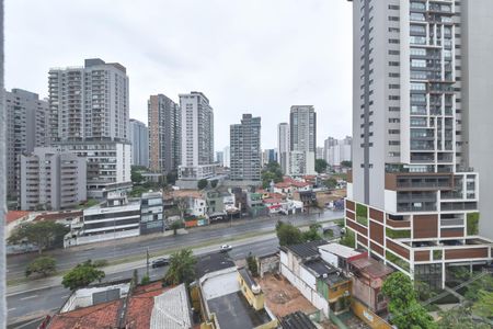 Sala - Cozinha Integrada - Vista de apartamento para alugar com 1 quarto, 31m² em Jardim das Acacias, São Paulo