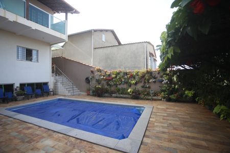 Casa à venda com 417m², 5 quartos e 4 vagasArea comum