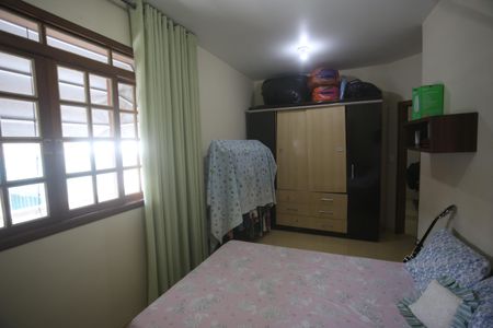 Casa à venda com 417m², 5 quartos e 4 vagasQuarto