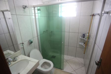 Casa à venda com 417m², 5 quartos e 4 vagasBanheiro