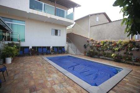 Casa à venda com 417m², 5 quartos e 4 vagasArea comum