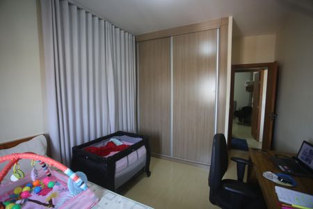 Casa à venda com 417m², 5 quartos e 4 vagasQuarto 4