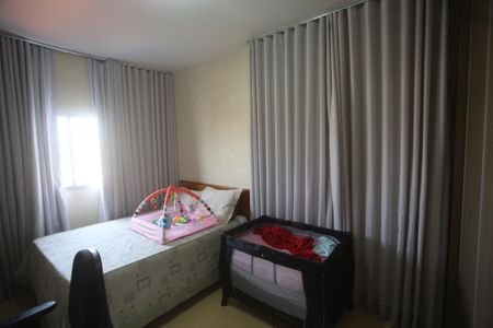 Casa à venda com 417m², 5 quartos e 4 vagasQuarto 4