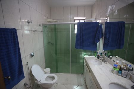 Casa à venda com 417m², 5 quartos e 4 vagasSuite