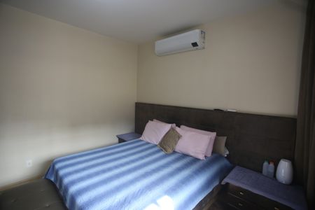 Casa à venda com 417m², 5 quartos e 4 vagasSuite