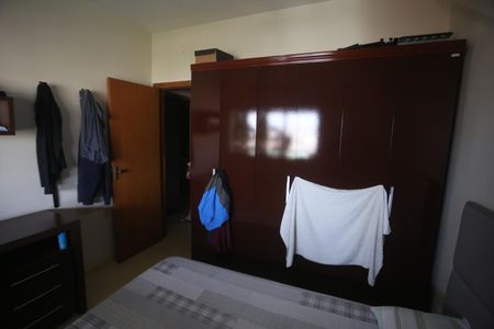 Casa à venda com 417m², 5 quartos e 4 vagasQuarto 2