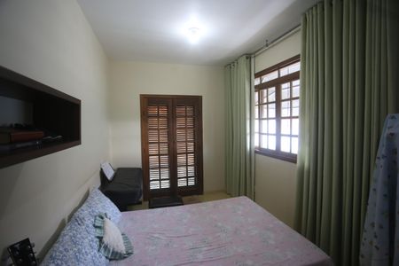 Casa à venda com 417m², 5 quartos e 4 vagasQuarto