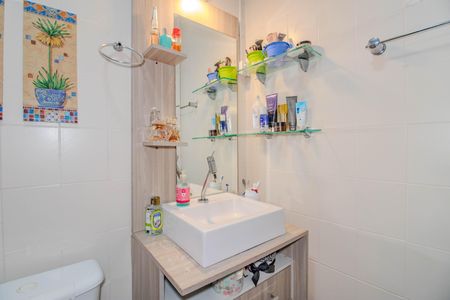 Apartamento à venda com 50m², 2 quartos e sem vaga Apartamento à venda com 50m², 2 quartos e sem vagaBanheiro