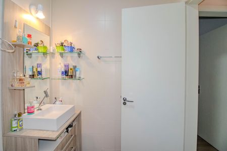 Apartamento à venda com 50m², 2 quartos e sem vaga Apartamento à venda com 50m², 2 quartos e sem vagaBanheiro