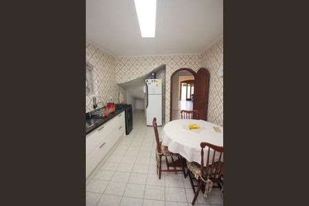 Casa à venda com 291m², 3 quartos e 3 vagas Casa à venda com 291m², 3 quartos e 3 vagasCozinha