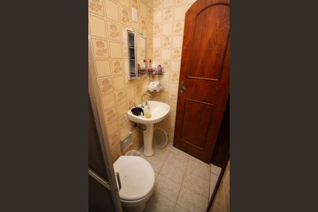 Casa à venda com 291m², 3 quartos e 3 vagas Casa à venda com 291m², 3 quartos e 3 vagasBanheiro de serviço