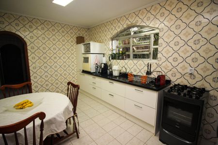 Casa à venda com 291m², 3 quartos e 3 vagas Casa à venda com 291m², 3 quartos e 3 vagasCozinha